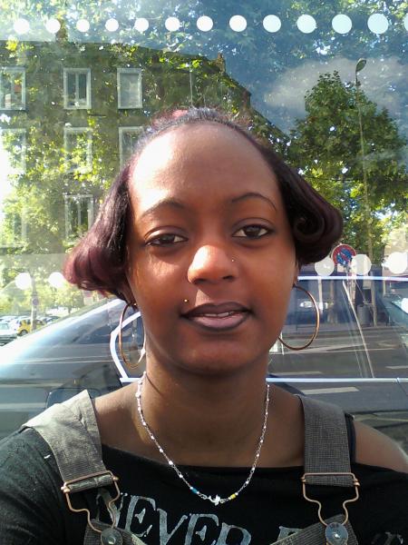 mov���������������������